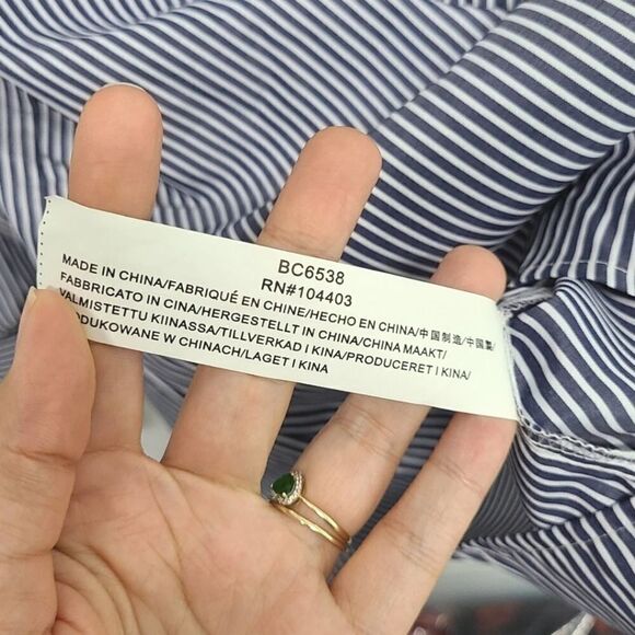 J.O.A Stripped Puff Sleeve Embroidered in Pearls - Picture 7 of 7